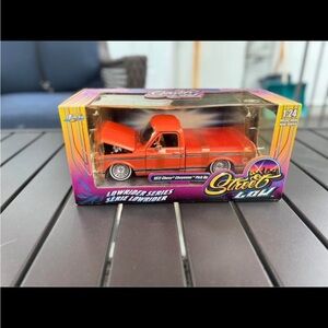 Jada Toys Street Low 1972 Chevy Cheyenne Pickup
